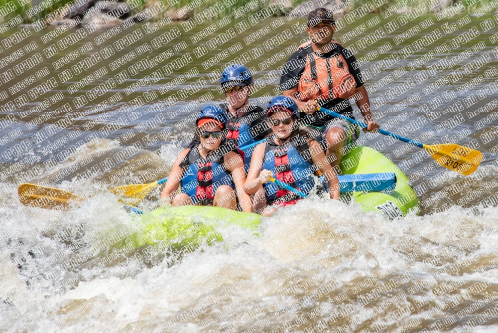 001013Rio-Grande-RaftPics_May29_LOS-RIOS_BOX_LA_DSC2319