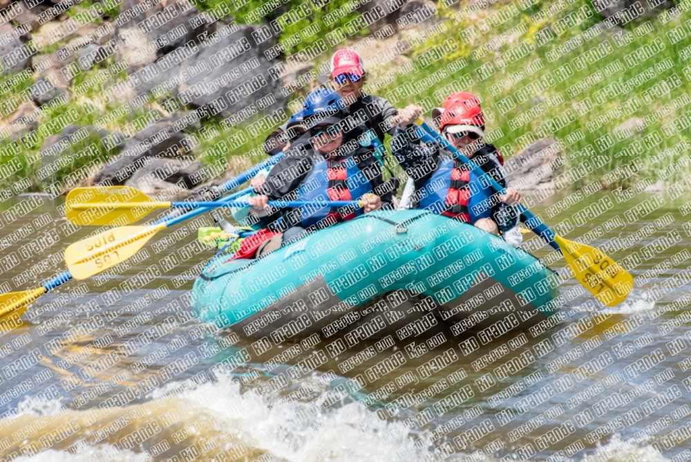 000984Rio-Grande-RaftPics_May29_LOS-RIOS_BOX_LA_DSC2337