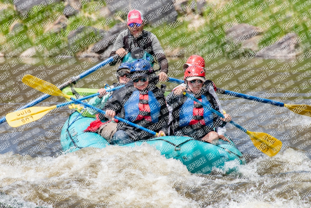 000986Rio-Grande-RaftPics_May29_LOS-RIOS_BOX_LA_DSC2339