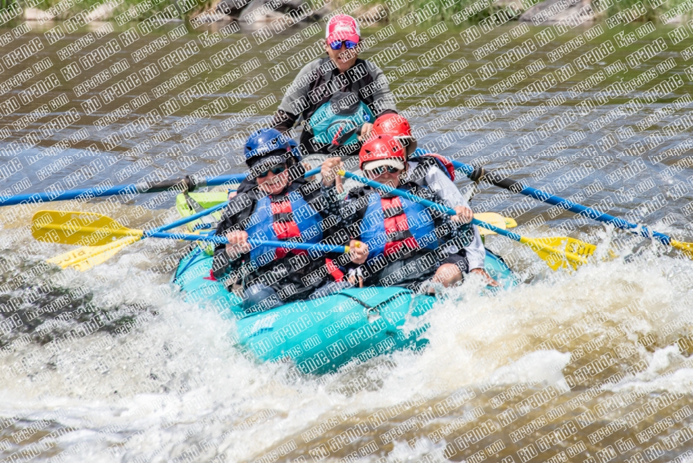 000992Rio-Grande-RaftPics_May29_LOS-RIOS_BOX_LA_DSC2345