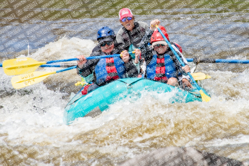 000994Rio-Grande-RaftPics_May29_LOS-RIOS_BOX_LA_DSC2347