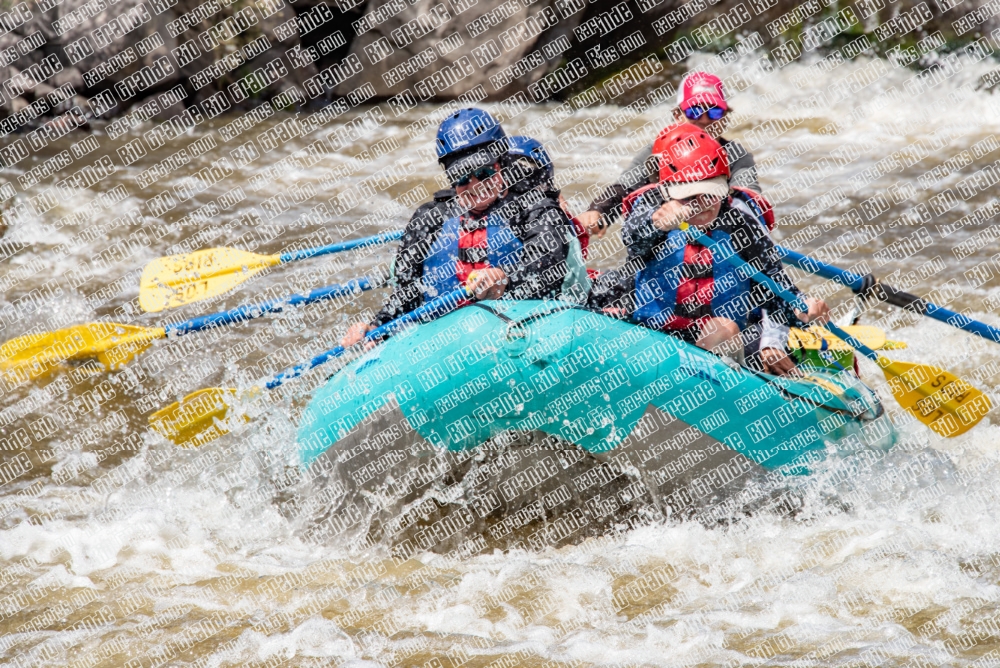 001002Rio-Grande-RaftPics_May29_LOS-RIOS_BOX_LA_DSC2355