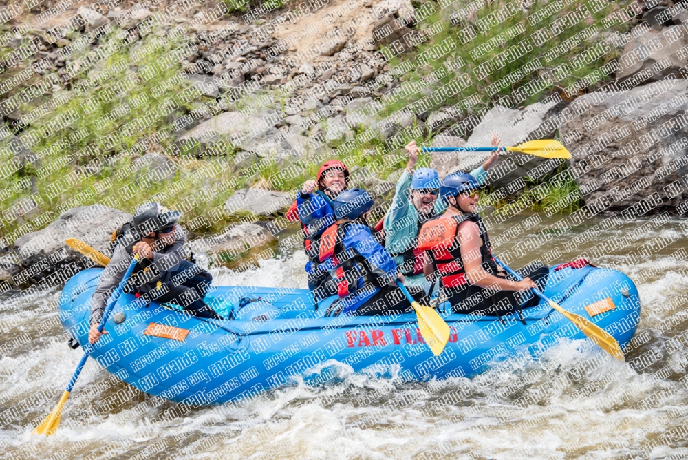 001066Rio-Grande-RaftPics_May29-Far-Flung_BOX_LA_DSC2211