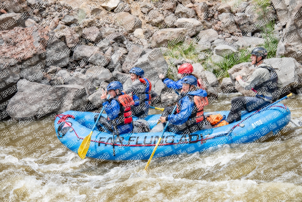 001133Rio-Grande-RaftPics_May29-Far-Flung_BOX_LA_DSC2278