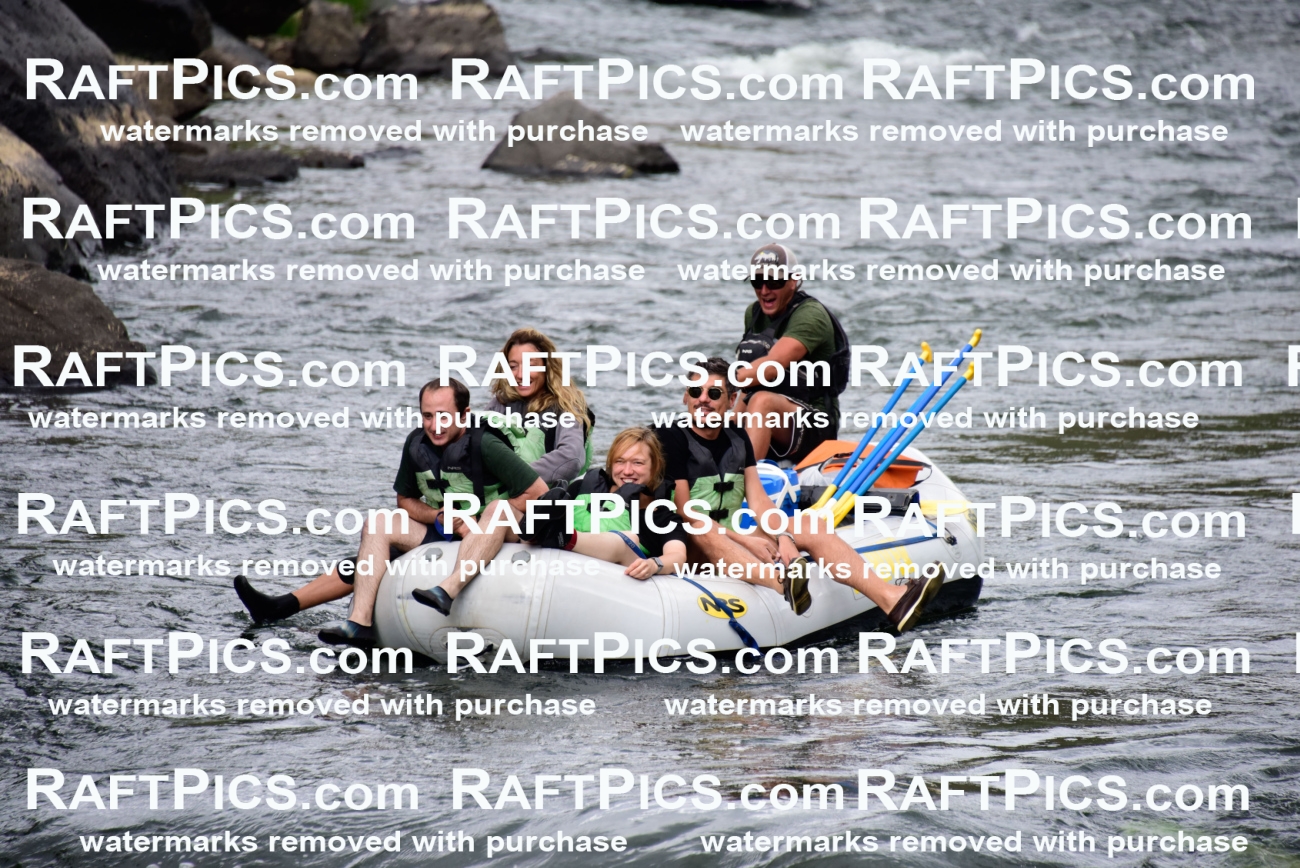 008154_RaftPics_AUg-8_BigRiver_PM_LA_Jessie