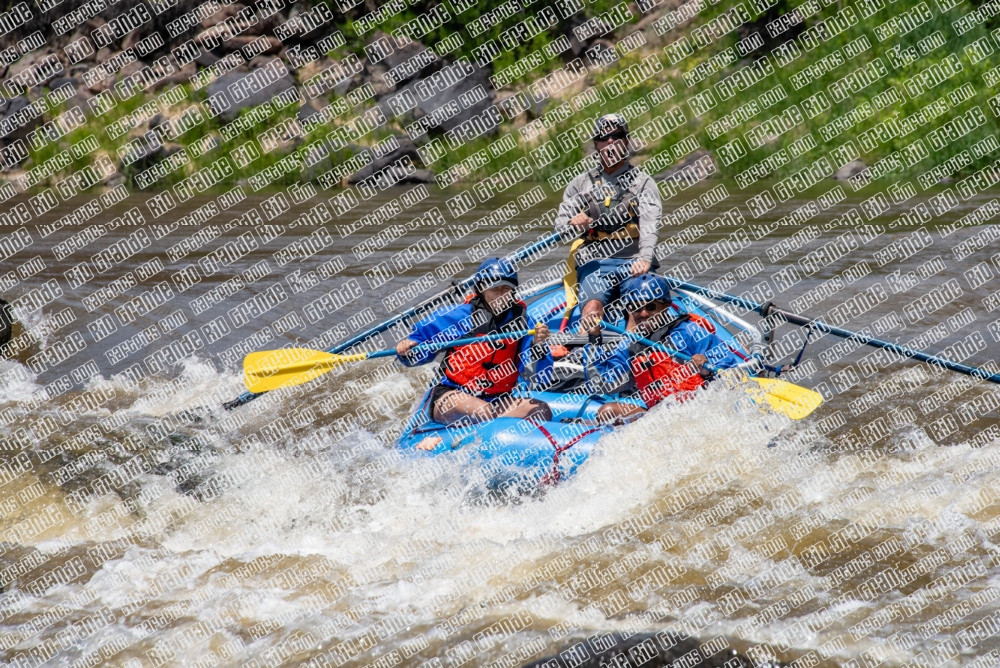 001158Rio-Grande-RaftPics_May31_Far-Flung_BOX_LA_DSC2363