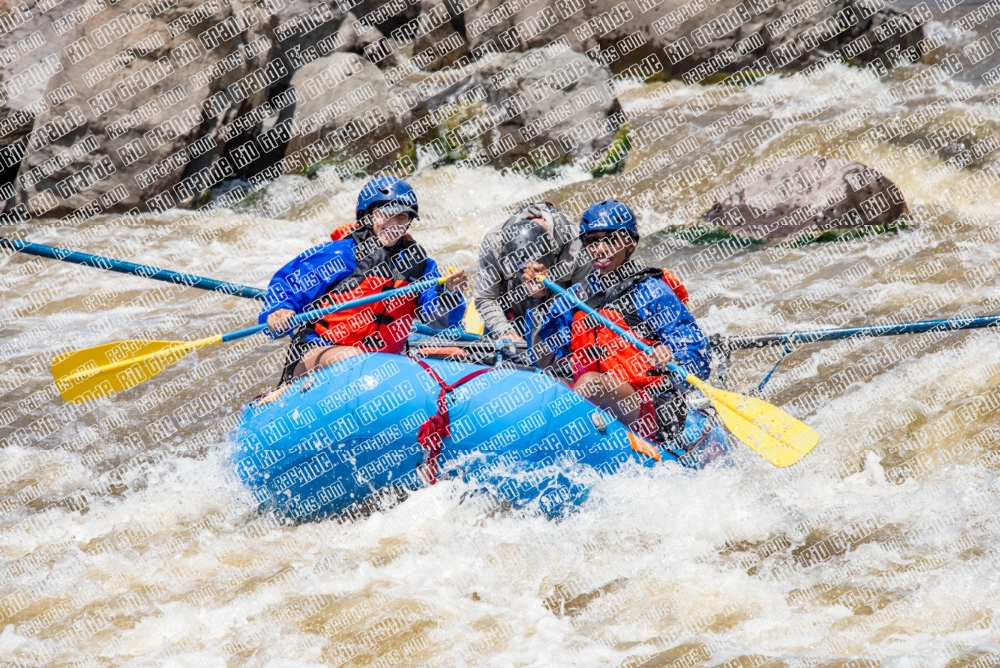 001168Rio-Grande-RaftPics_May31_Far-Flung_BOX_LA_DSC2373