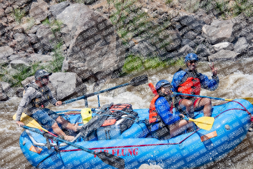 001172Rio-Grande-RaftPics_May31_Far-Flung_BOX_LA_DSC2377