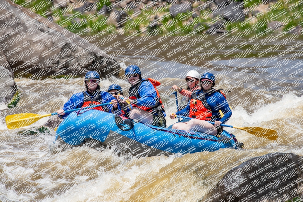 001186Rio-Grande-RaftPics_May31_Far-Flung_BOX_LA_DSC2391