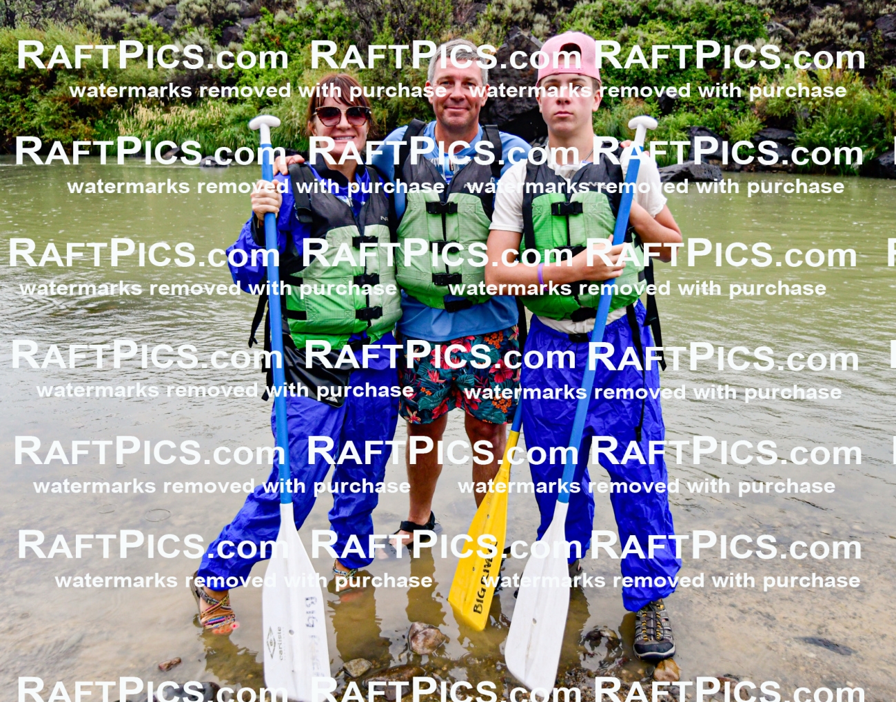 008901_Raftpics_August_10_BIG-RIVER_Racecourse_AM_TC_Groups_KLA7971