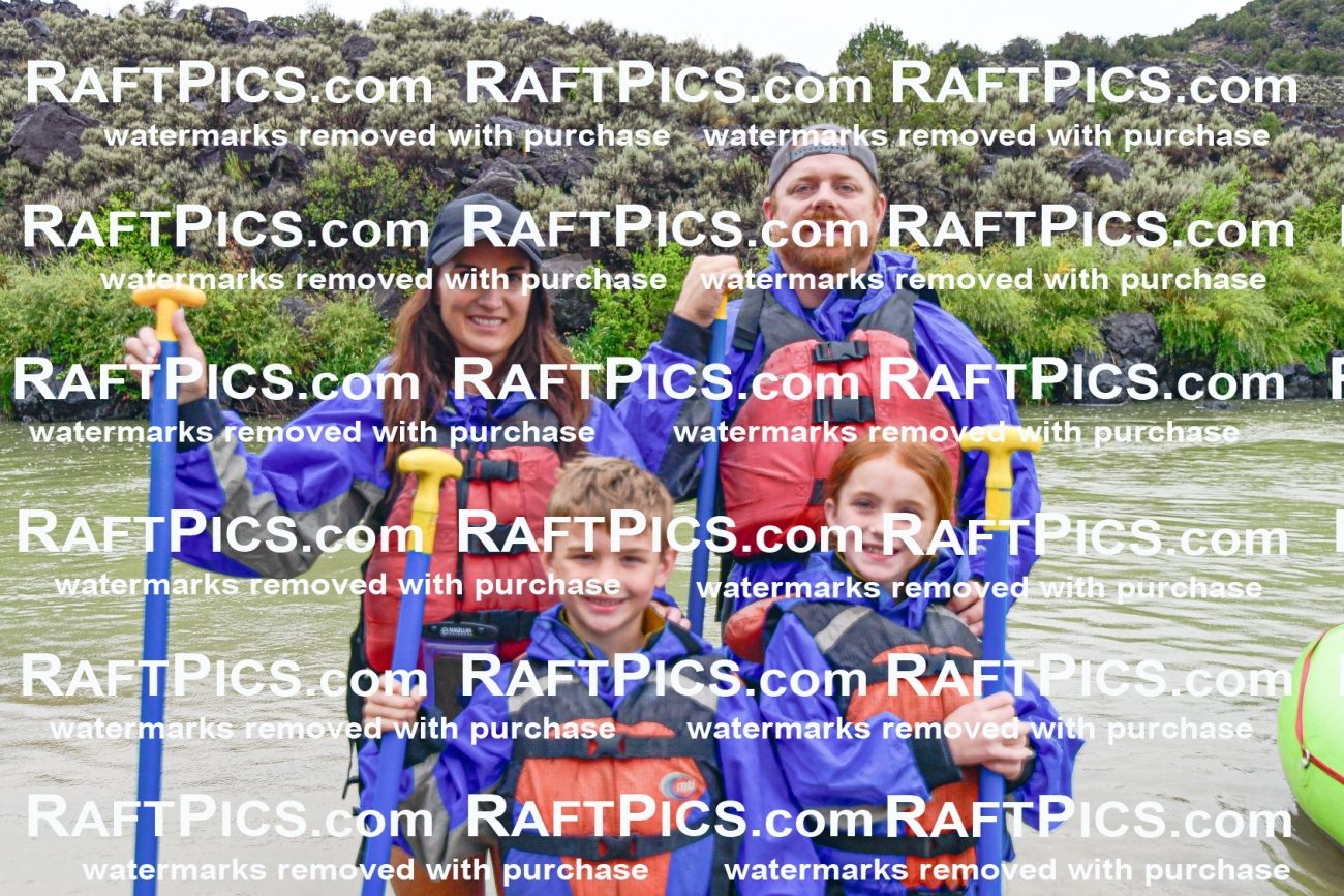 008908_Raftpics_August_10_LOS-RIOS_Racecourse_AM_TC_Groups_KLA7980