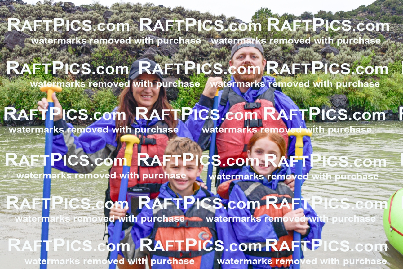 008909_Raftpics_August_10_LOS-RIOS_Racecourse_AM_TC_Groups_KLA7981