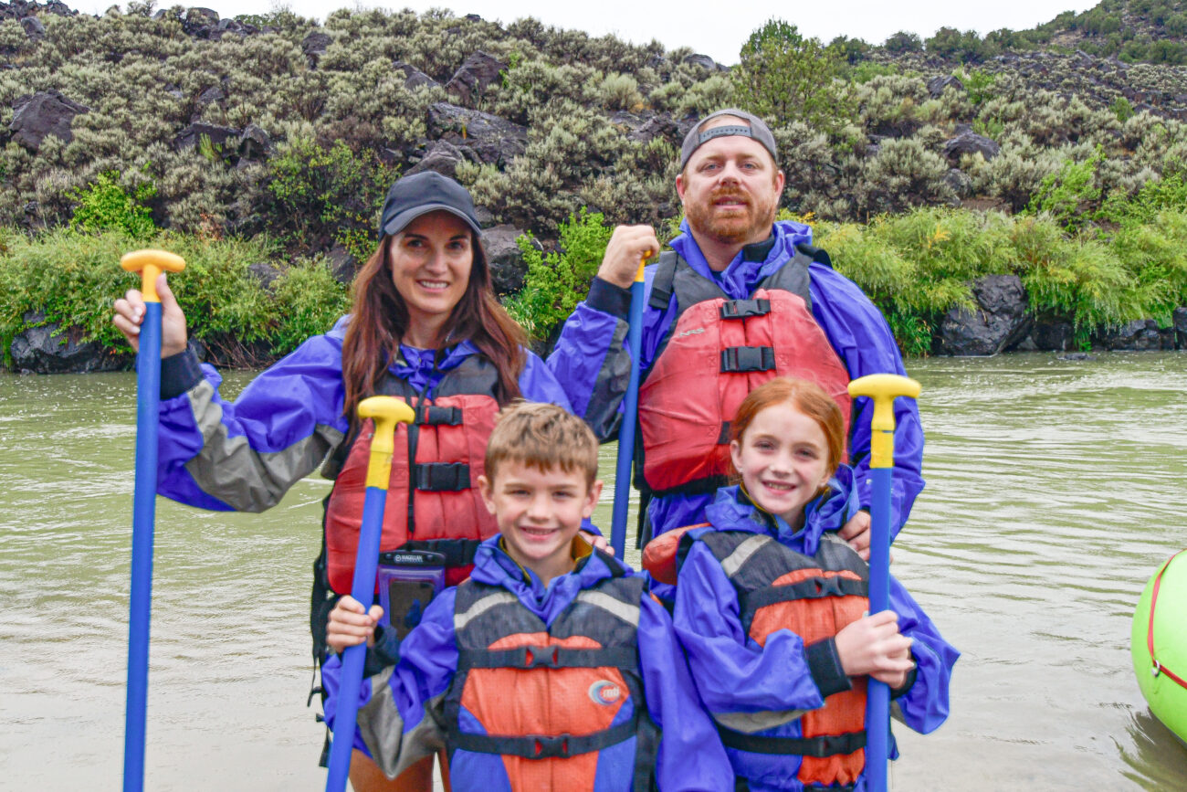 008910_Raftpics_August_10_LOS-RIOS_Racecourse_AM_TC_Groups_KLA7982