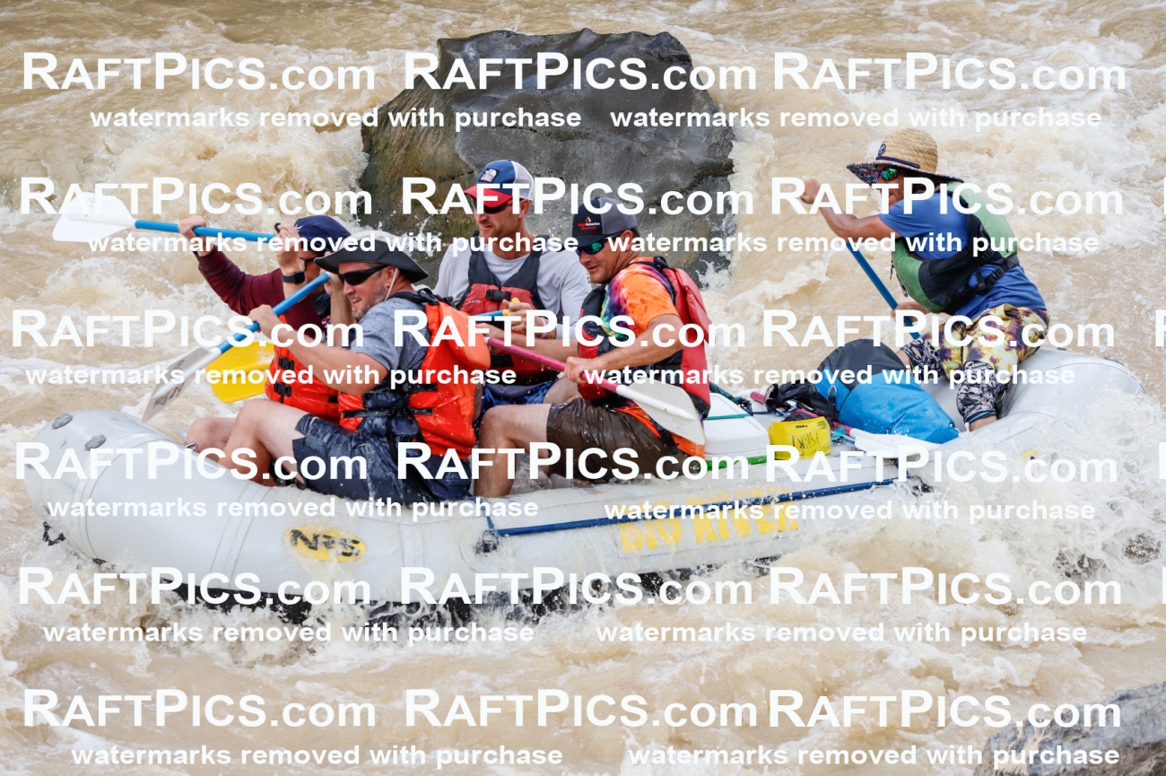 027725_RaftPics_August_13_BigRiver_Racecourse_AM_Paris_TC_