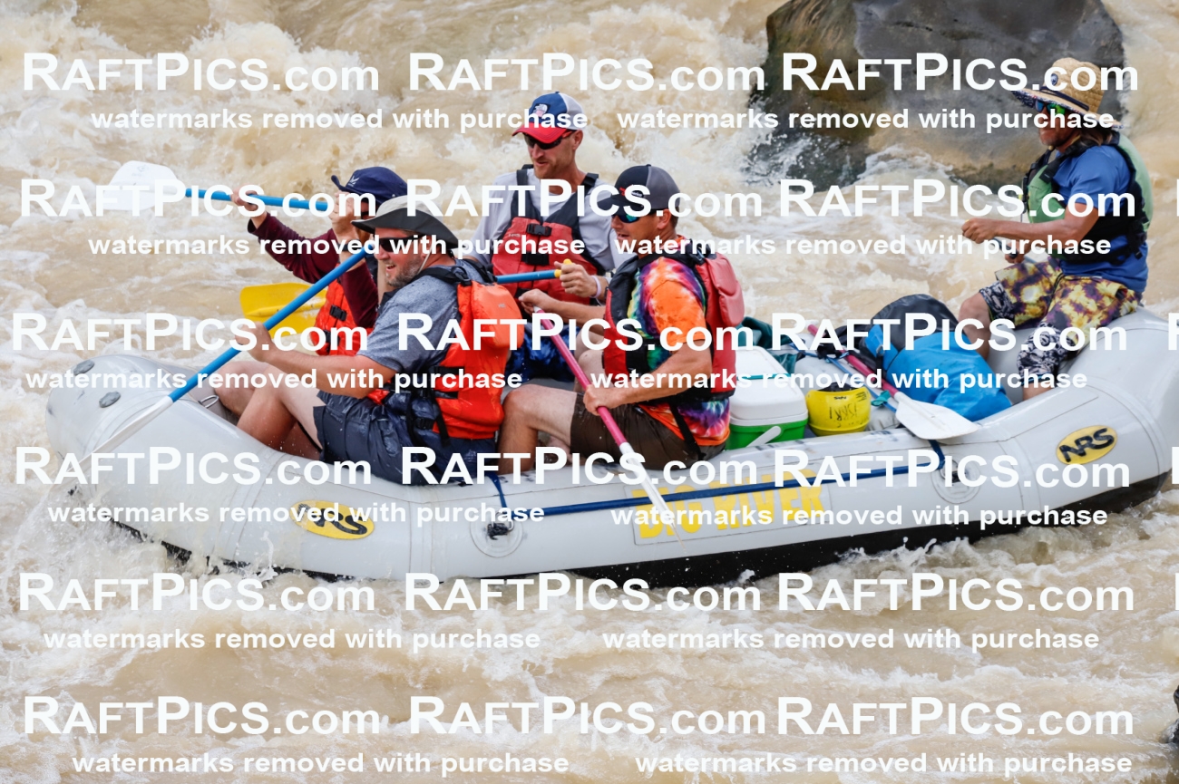 027727_RaftPics_August_13_BigRiver_Racecourse_AM_Paris_TC_