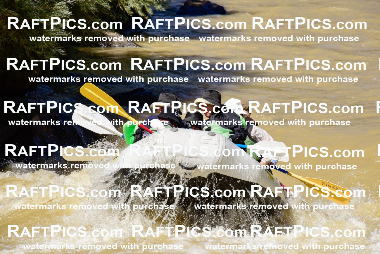 008551_RaftPics_AUg-8_BigRiver_PM_LA_Boat2