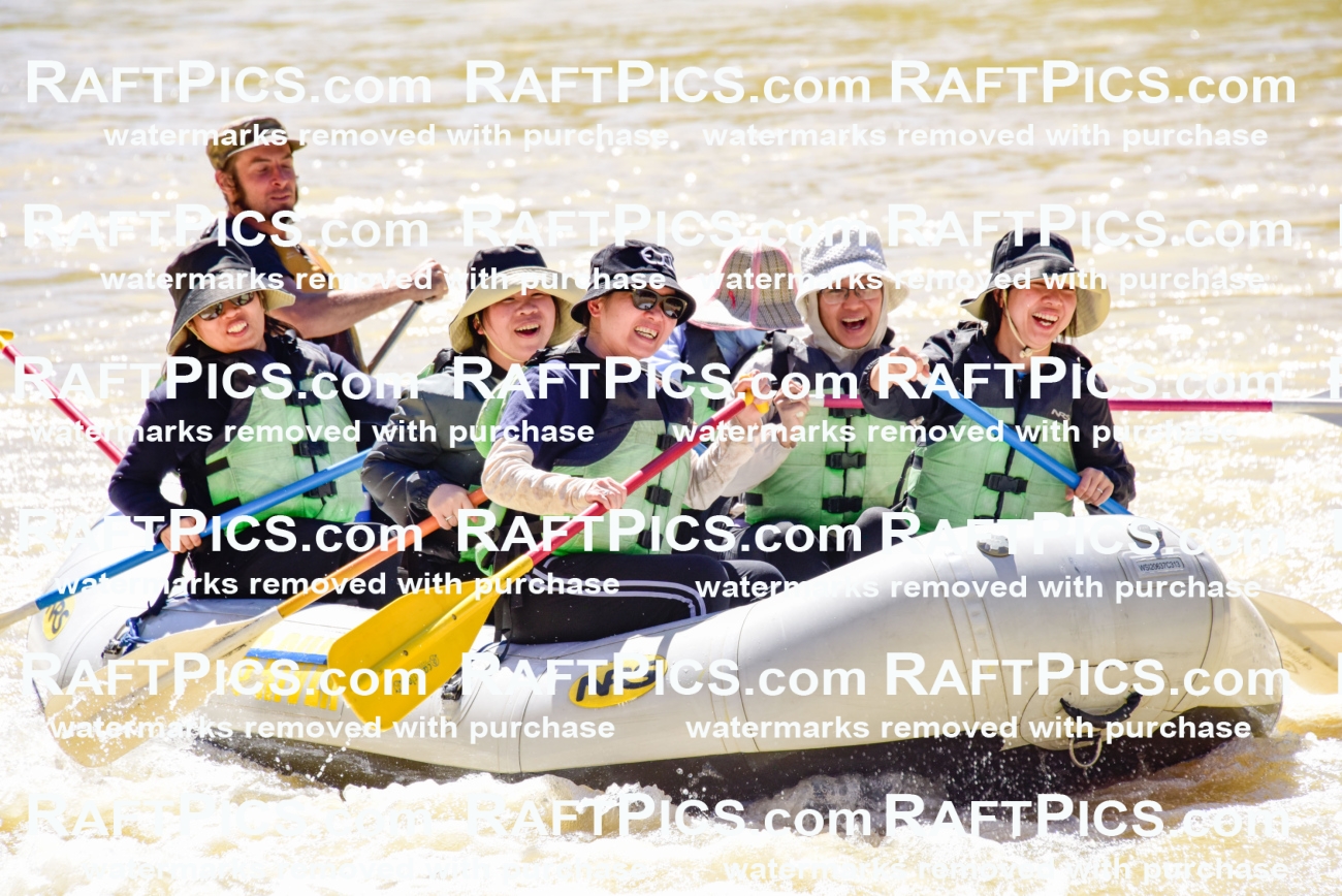 008579_RaftPics_AUg-8_BigRiver_PM_LA_Boat2