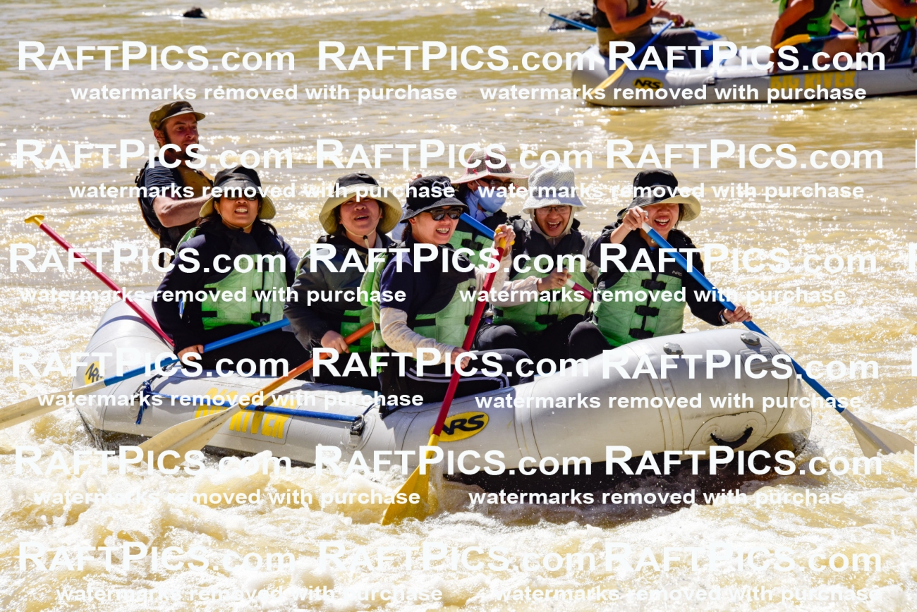 008580_RaftPics_AUg-8_BigRiver_PM_LA_Boat2