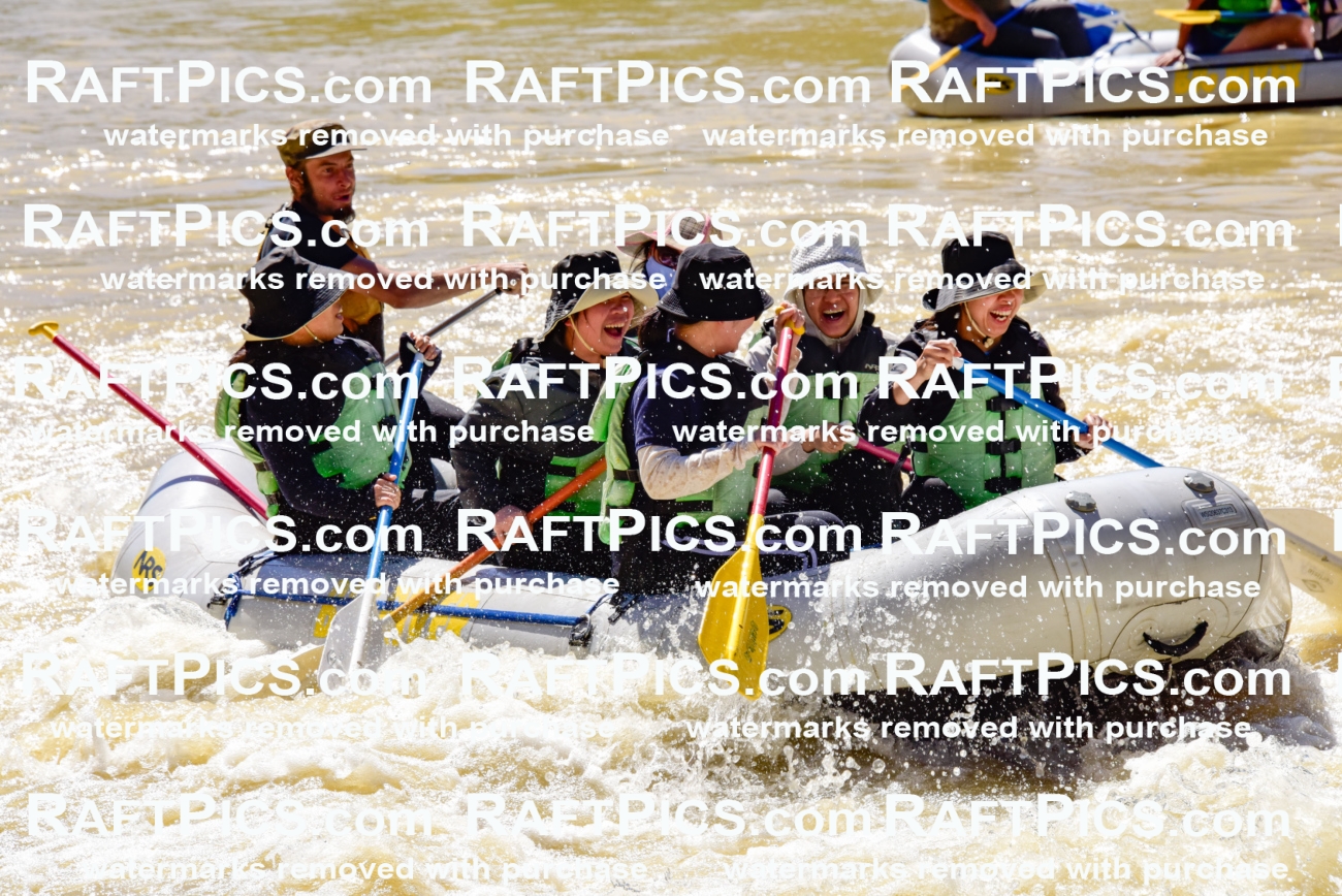 008583_RaftPics_AUg-8_BigRiver_PM_LA_Boat2