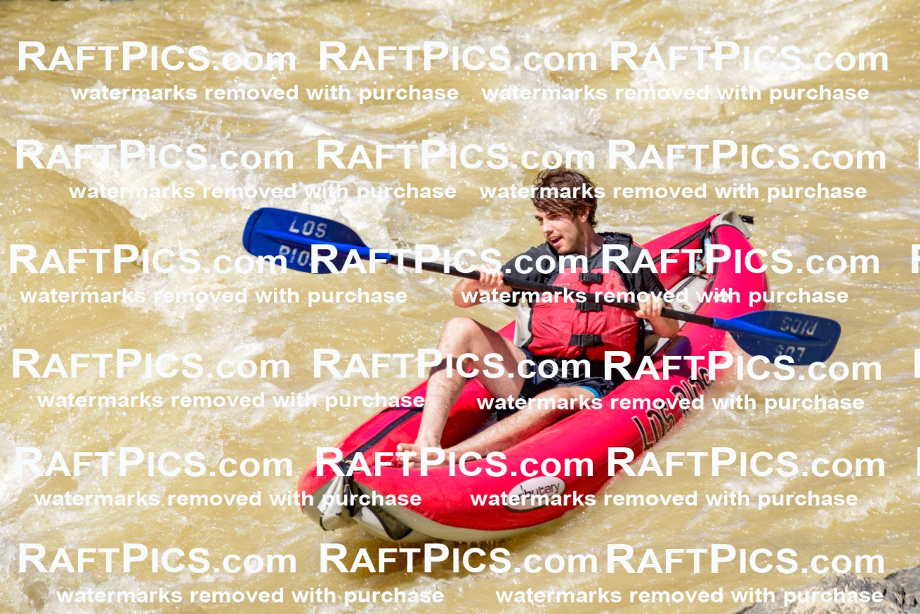 008891_RaftPics_AUg-15_LosRios_PM_LA_funyak4