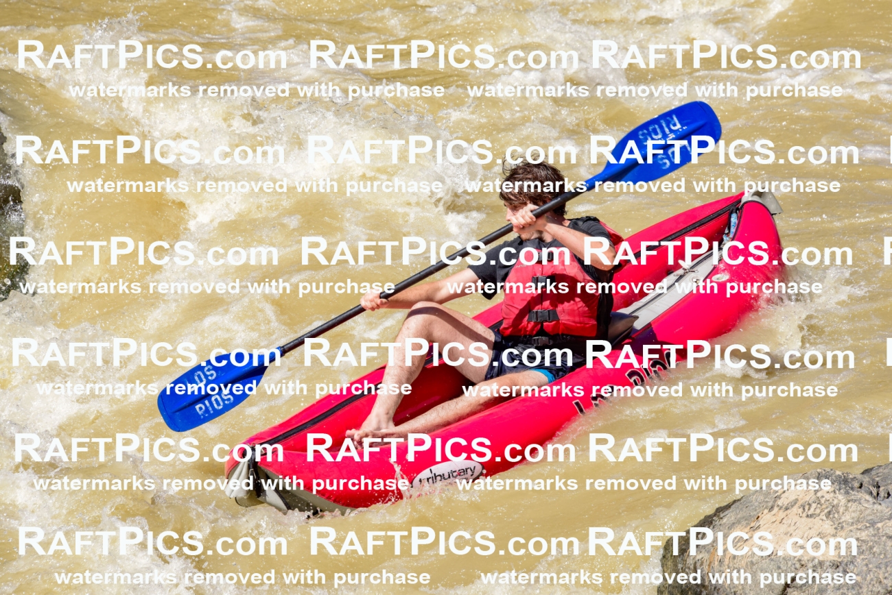 008892_RaftPics_AUg-15_LosRios_PM_LA_funyak4