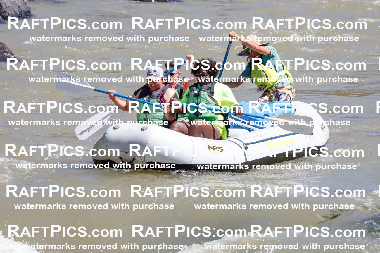 030010_RaftPics_August_31_BigRiver_Racecourse_AM_Paris_TC_