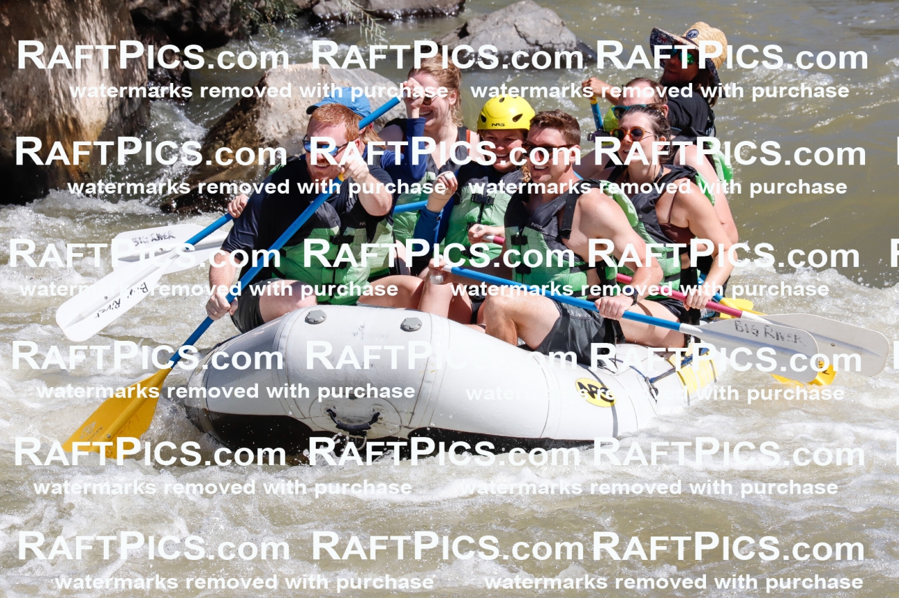 030337_RaftPics_Sept_01_BigRiver_Racecourse_AM_Paris_TC_