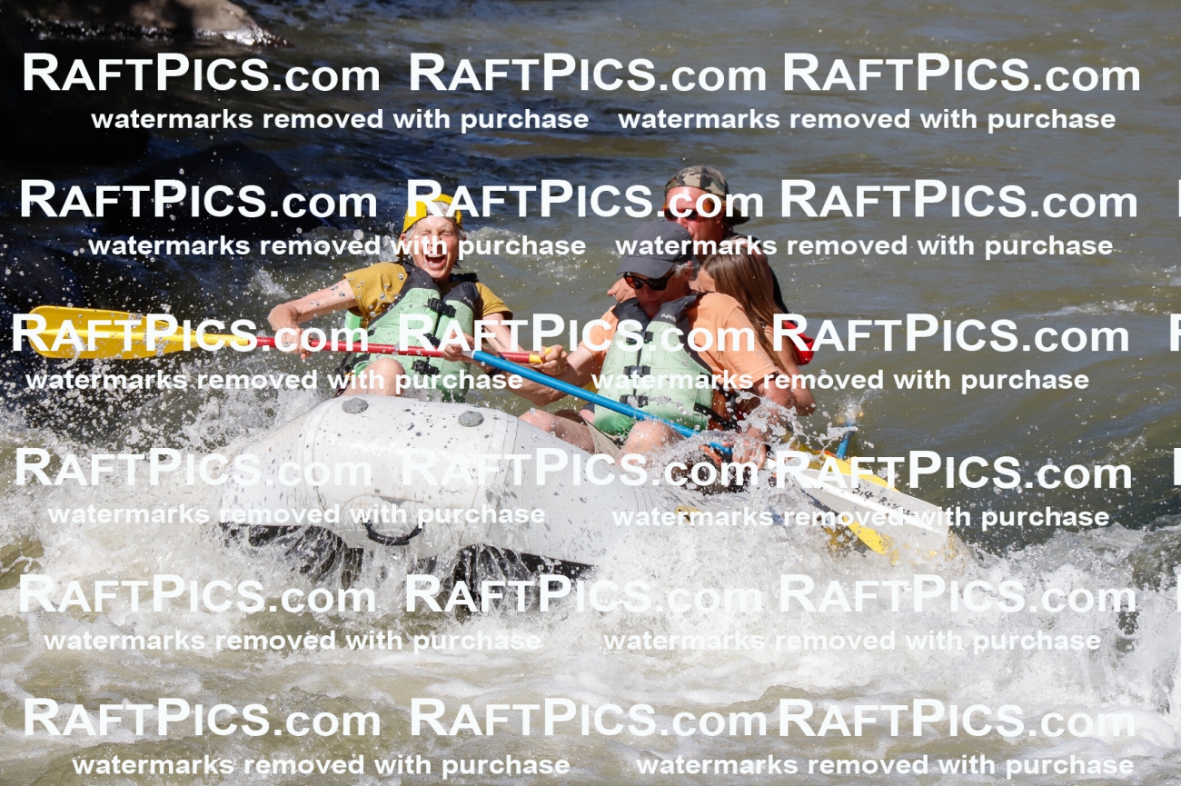 030495_RaftPics_Sept_01_BigRiver_Racecourse_PM_Seth_TC_