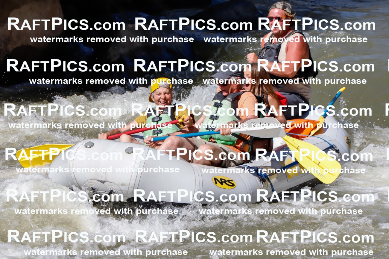 030498_RaftPics_Sept_01_BigRiver_Racecourse_PM_Seth_TC_