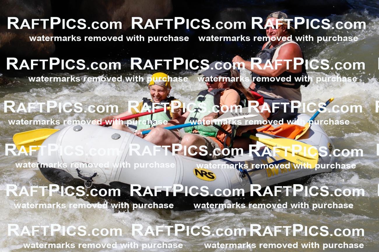 030500_RaftPics_Sept_01_BigRiver_Racecourse_PM_Seth_TC_