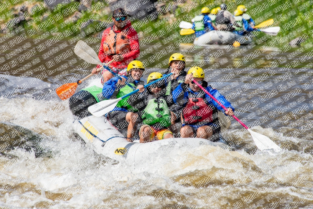 001767_RaftPics_BigRiver_June-3_Box_DSC2987-1