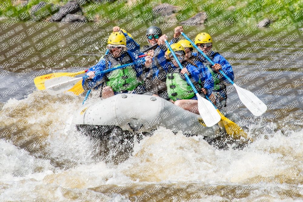 001786_RaftPics_BigRiver_June-3_Box_DSC3006