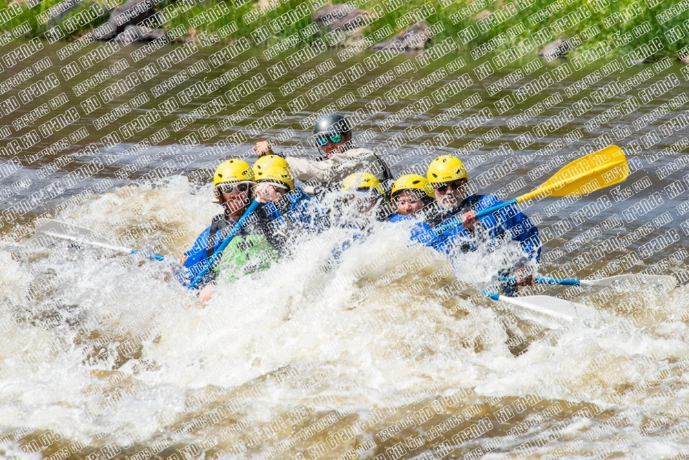 001788_RaftPics_BigRiver_June-3_Box_DSC3008