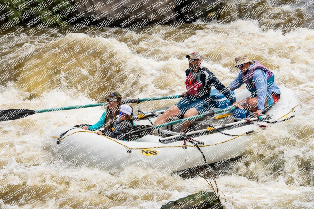 002058_RaftPics_Privates_June-4_Racecourse-_LA_DSC3147